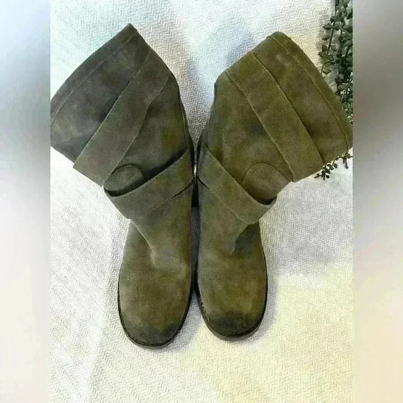 Sam Edelman Troy Leather Buckle Pull-On Moto Boots in Army Green Size 9 - Picture 7 of 7